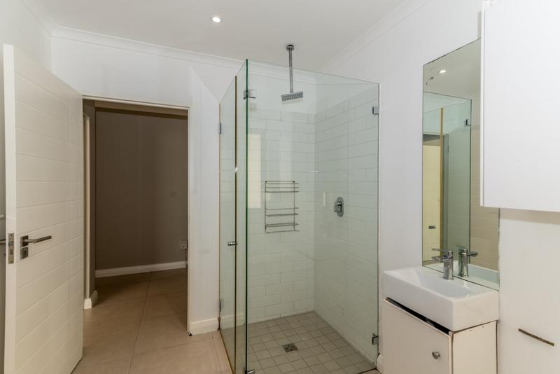 To Let 2 Bedroom Property for Rent in Muizenberg Western Cape